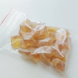 50g smulkūs kanifolijos gabaliukai